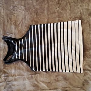 GAP Fit Sport Tank with Built in Bra (Removable Pads).